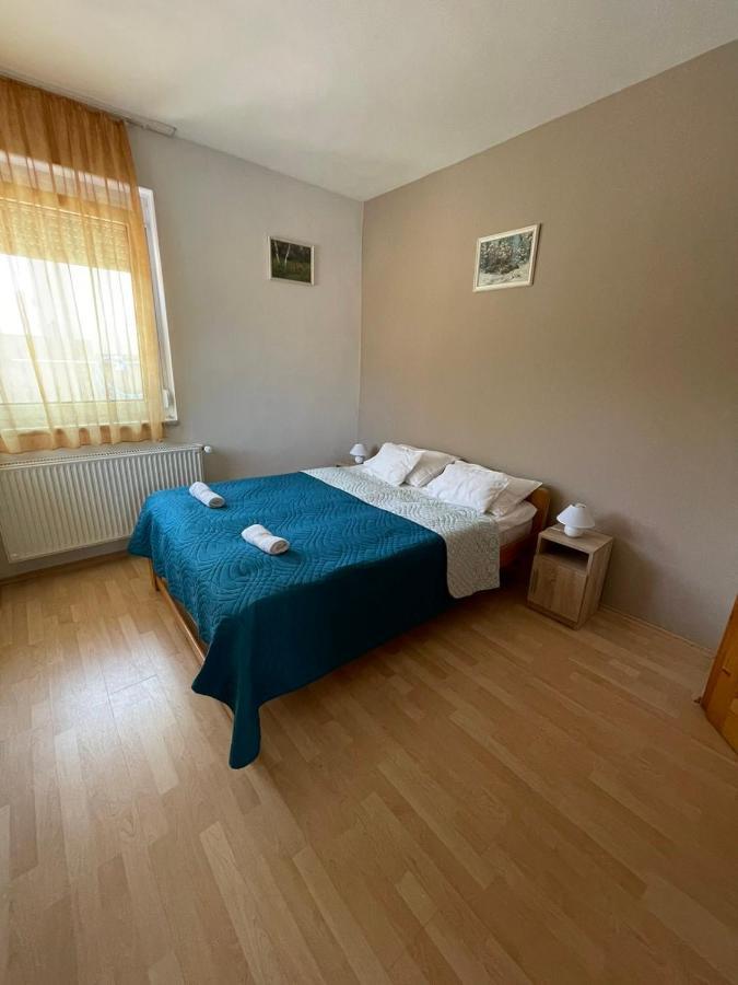 הוילה Balatonszárszó House4U מראה חיצוני תמונה